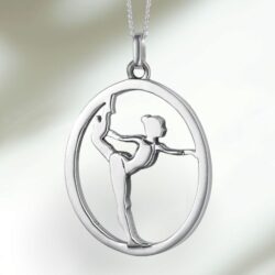 Turnsieraden hanger zweefstand
